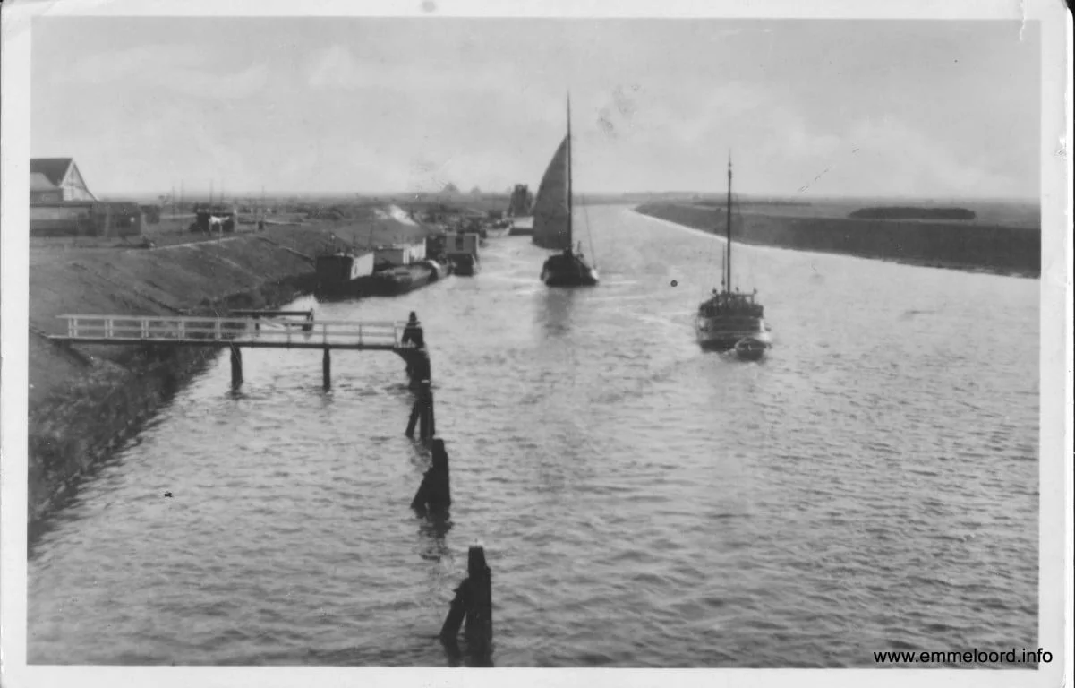 Lemmer-kanaal.jpg Lemmer-kanaal.jpg